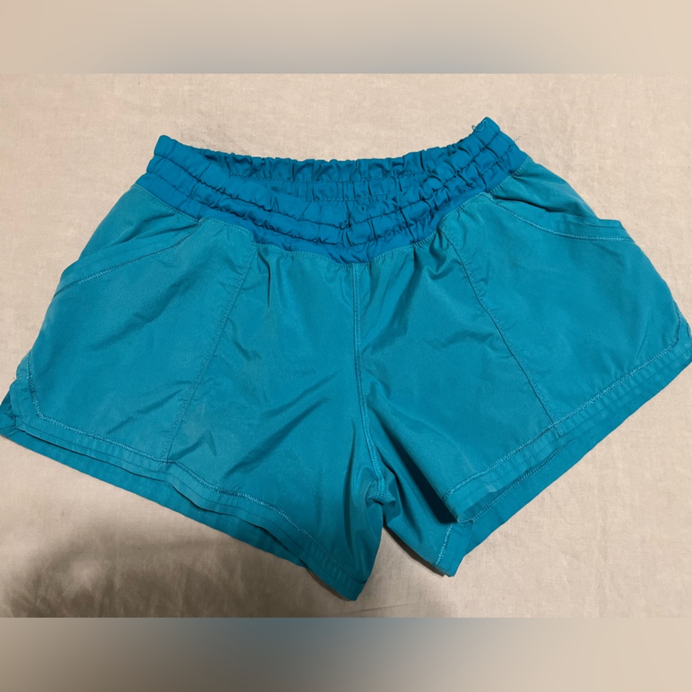 Lululemon Tracker Shorts. Size 8